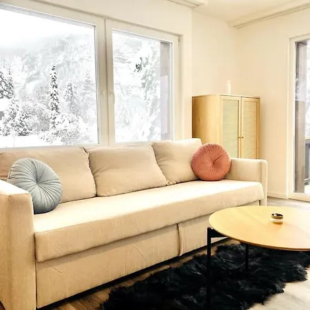 Apartment Modern Designed, Luxury Mountain View Kandersteg