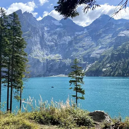 Modern Designed, Luxury Mountain View דירה