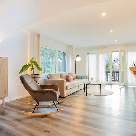 Apartment Modern Designed, Luxury Mountain View
