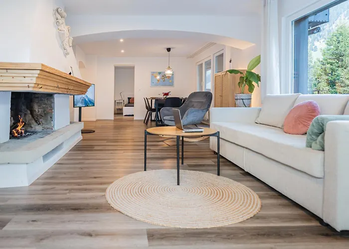 Modern Designed, Luxury Mountain View Lejlighed