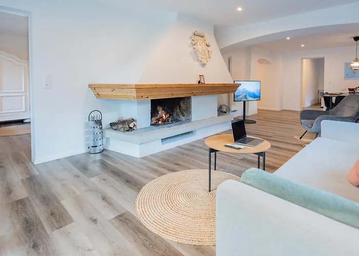 Modern Designed, Luxury Mountain View Lejlighed *