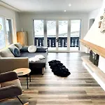 Апартаменты Modern Designed, Luxury Mountain View