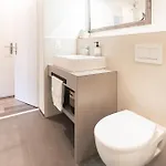 Modern Designed, Luxury Mountain View Кандерштег