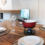 Апартаменты Modern Designed, Luxury Mountain View